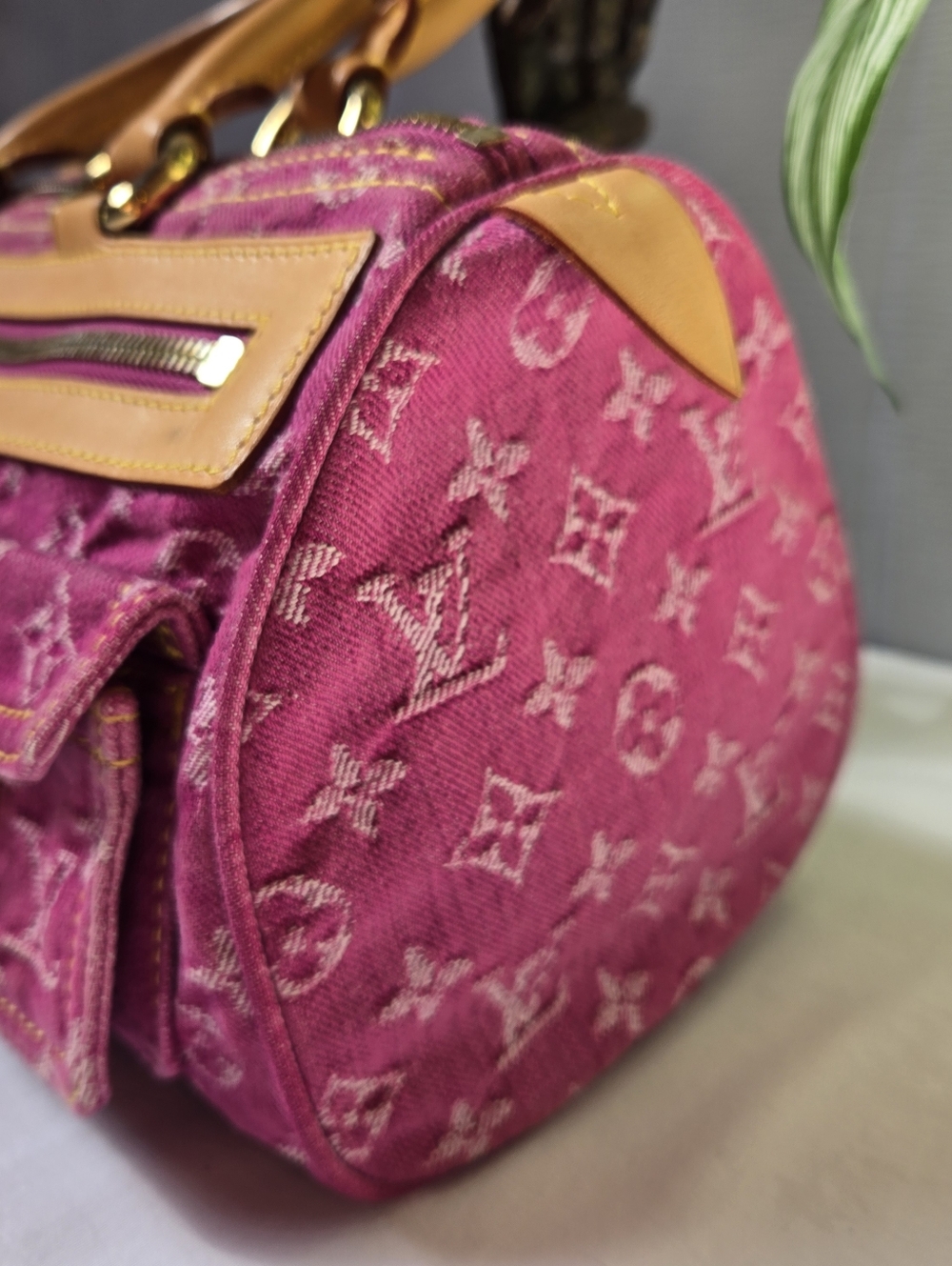 Louis Vuitton Neo Speedy M95214 Fuchsia Pink Monogram Denim Bag - Picture 3 of 15